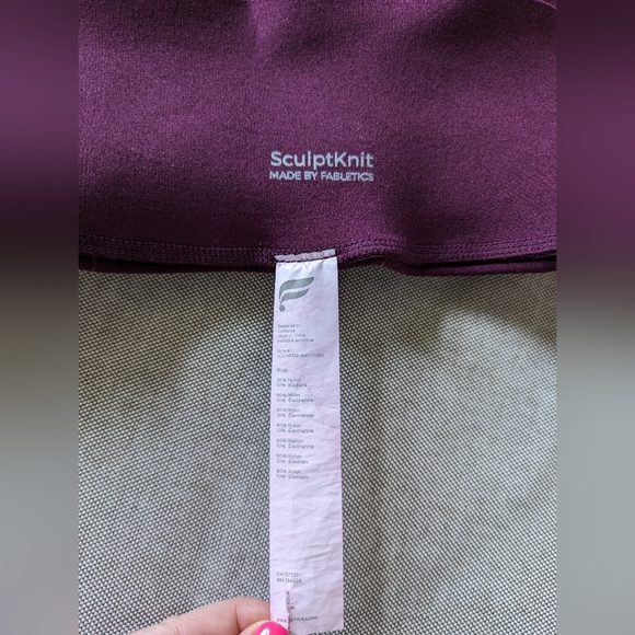 Sculptknit Leggings - Fabletics - Picture 2 of 6
